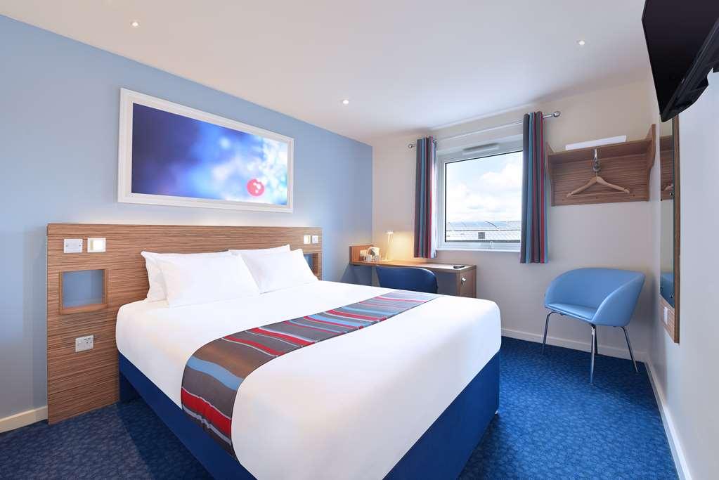 Travelodge Bath Waterside Quarto foto